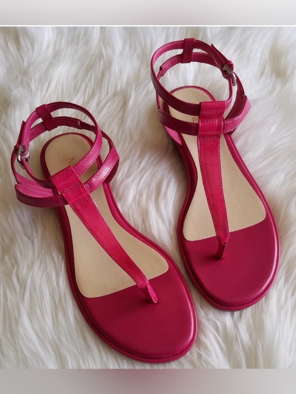 🩷Nine West Pink Sz 9 T-Strap Sandals🌷